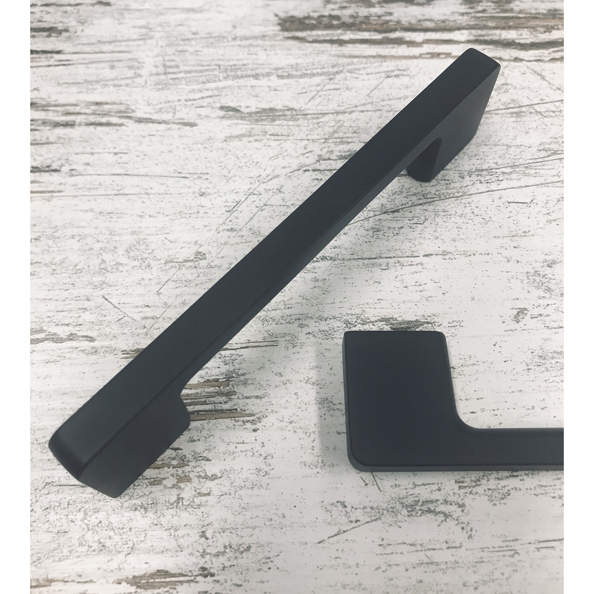 Alik Kitchen Cabinet Matt Black Pull Handle