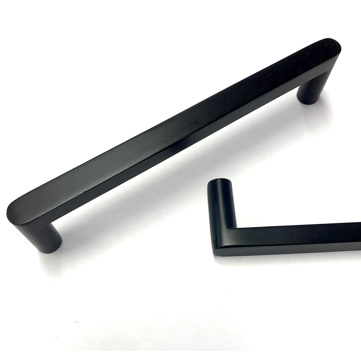 Jacob Cabinet Handle - Matt Black