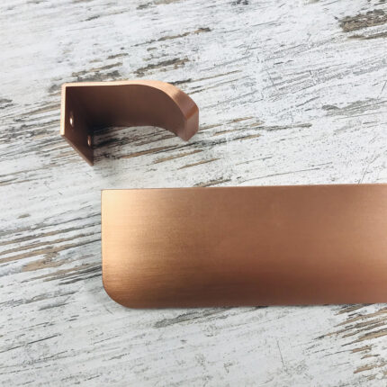 Brushed Copper Eleni Lip Pull