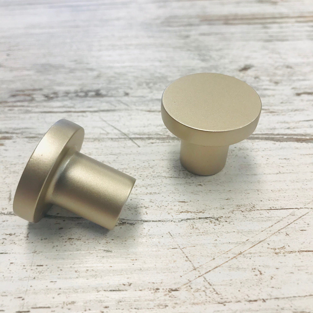 Picasso Cabinet Knob Matt Champagne