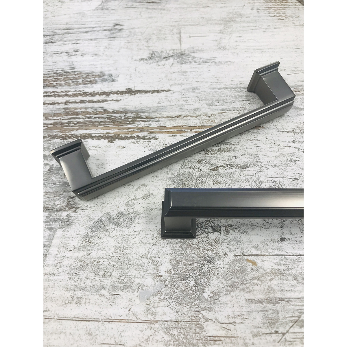 Loris Cabinet Handle - Dark Pewter
