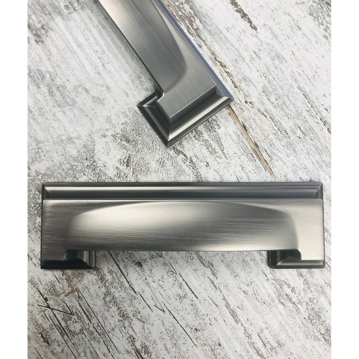 Margueritte Cup Pull – Dark Pewter