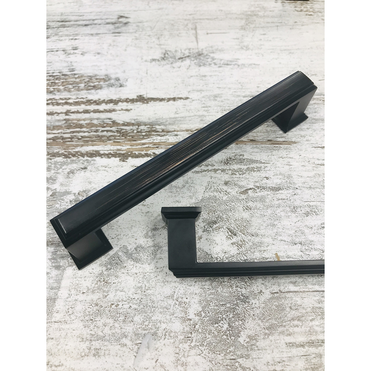 Loris Cabinet Handle - Oil Rubbed Bronze