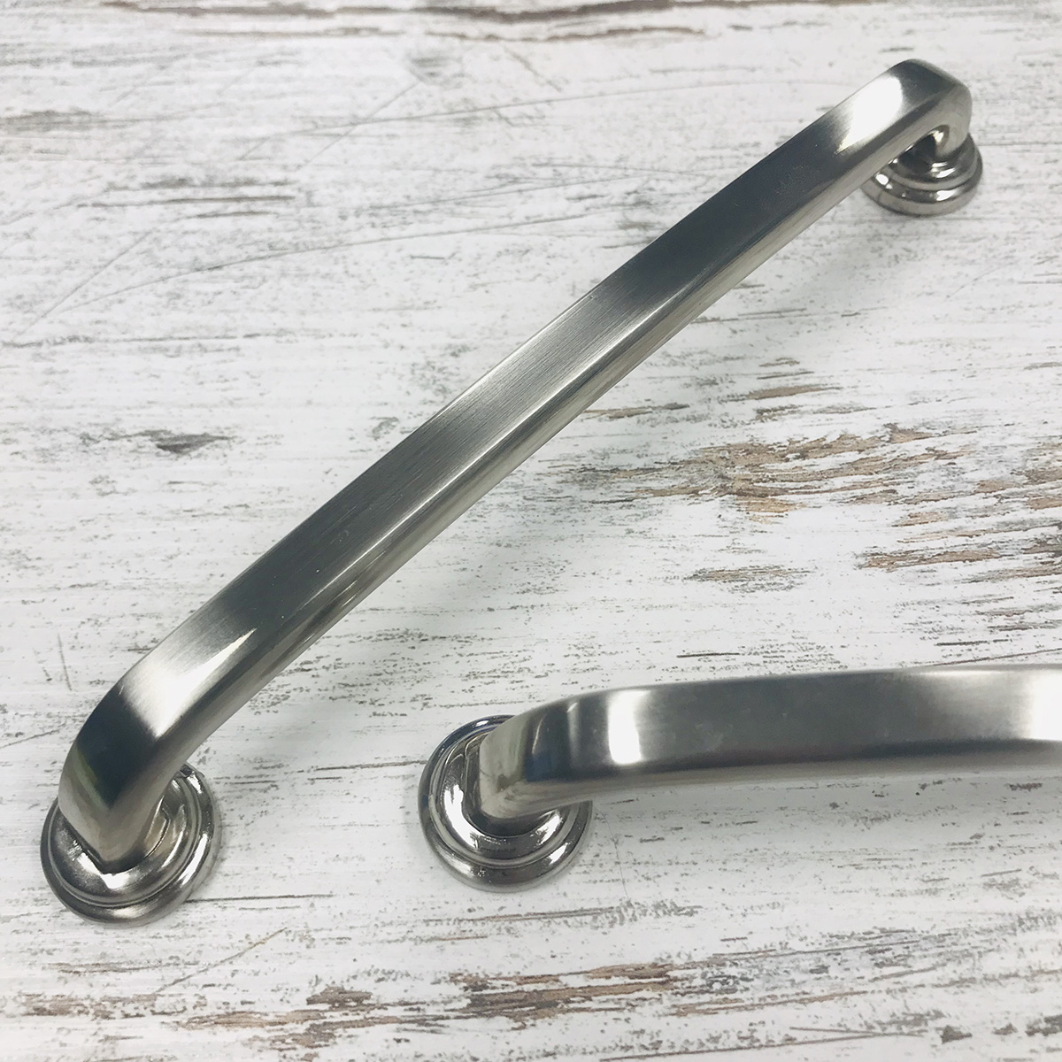 Harrison Cabinet Handle in Satin Nickel