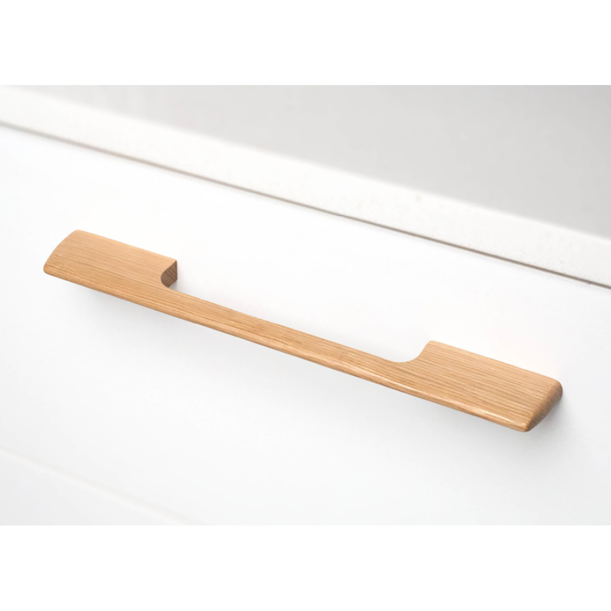 Charlie Cabinet Handle – Oak Timber