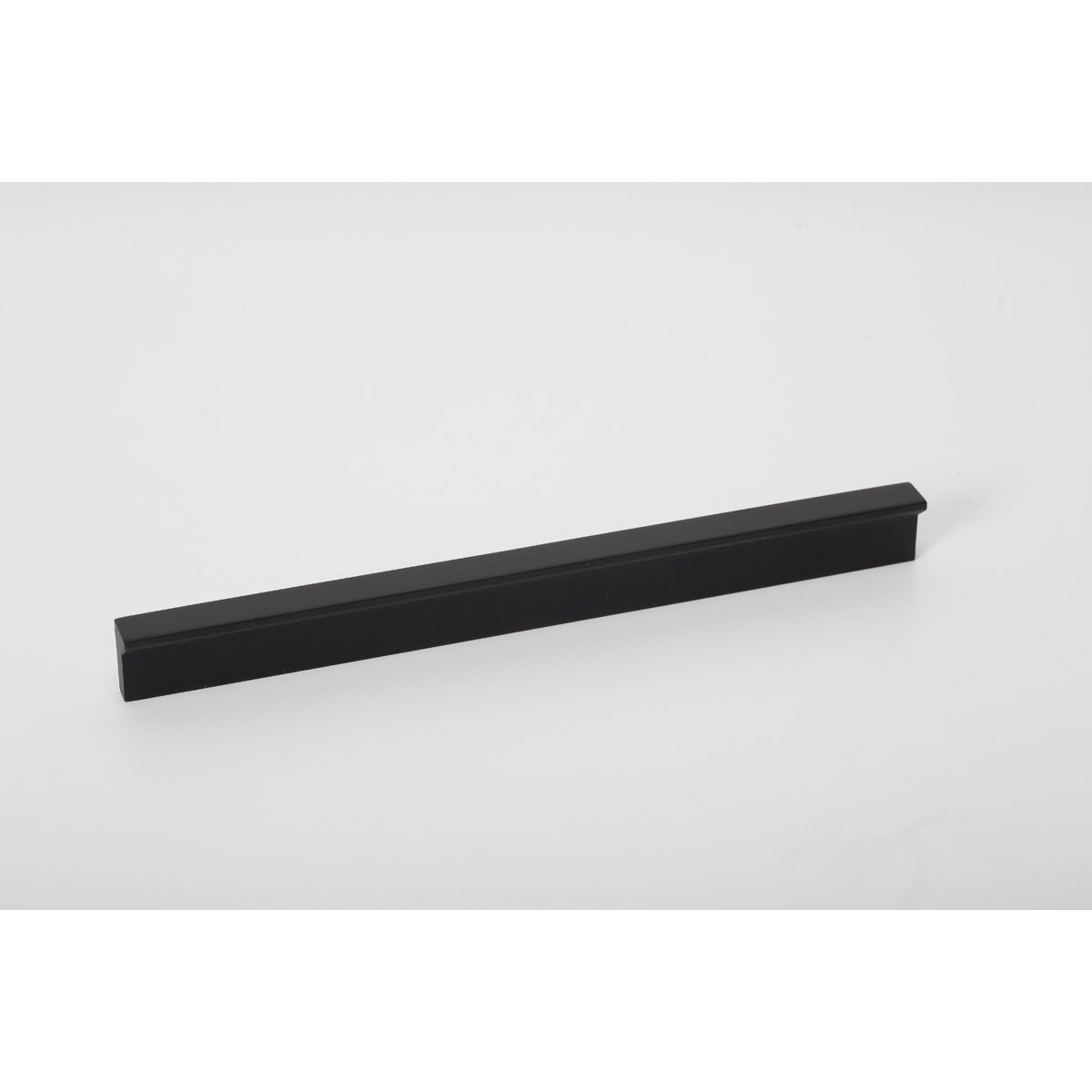 Momo Angle Cabinet Pull Handle Matt Black - Modern Pull