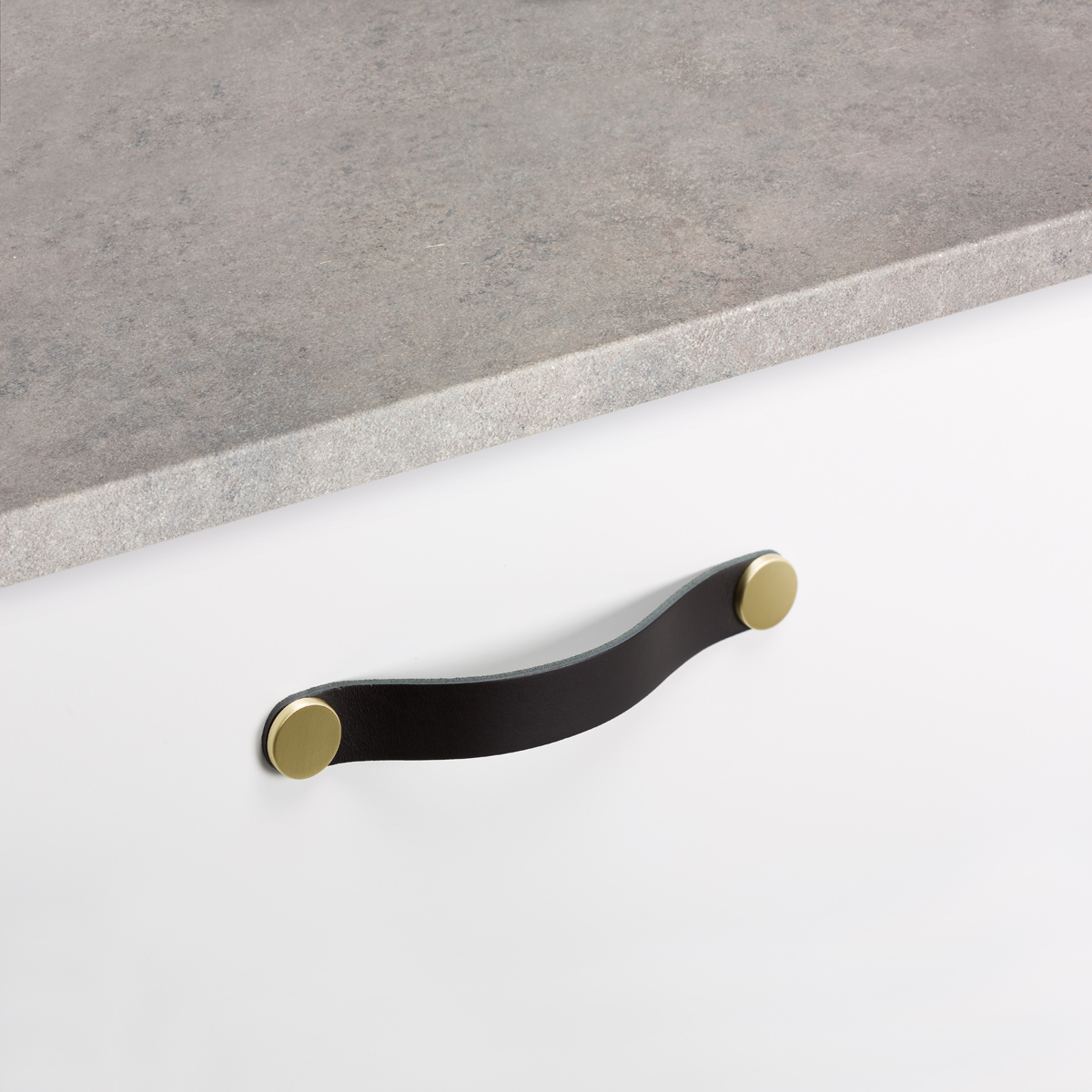 Momo Flex Leather D Handle Cabinet Handle