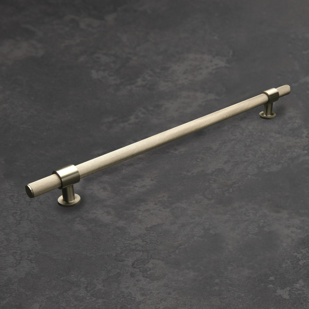 Momo Belgravia Bar Pull – Knurled Brushed Nickel