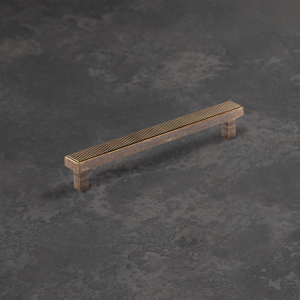 Momo Barrington Bar Cabinet Handle - Bronze
