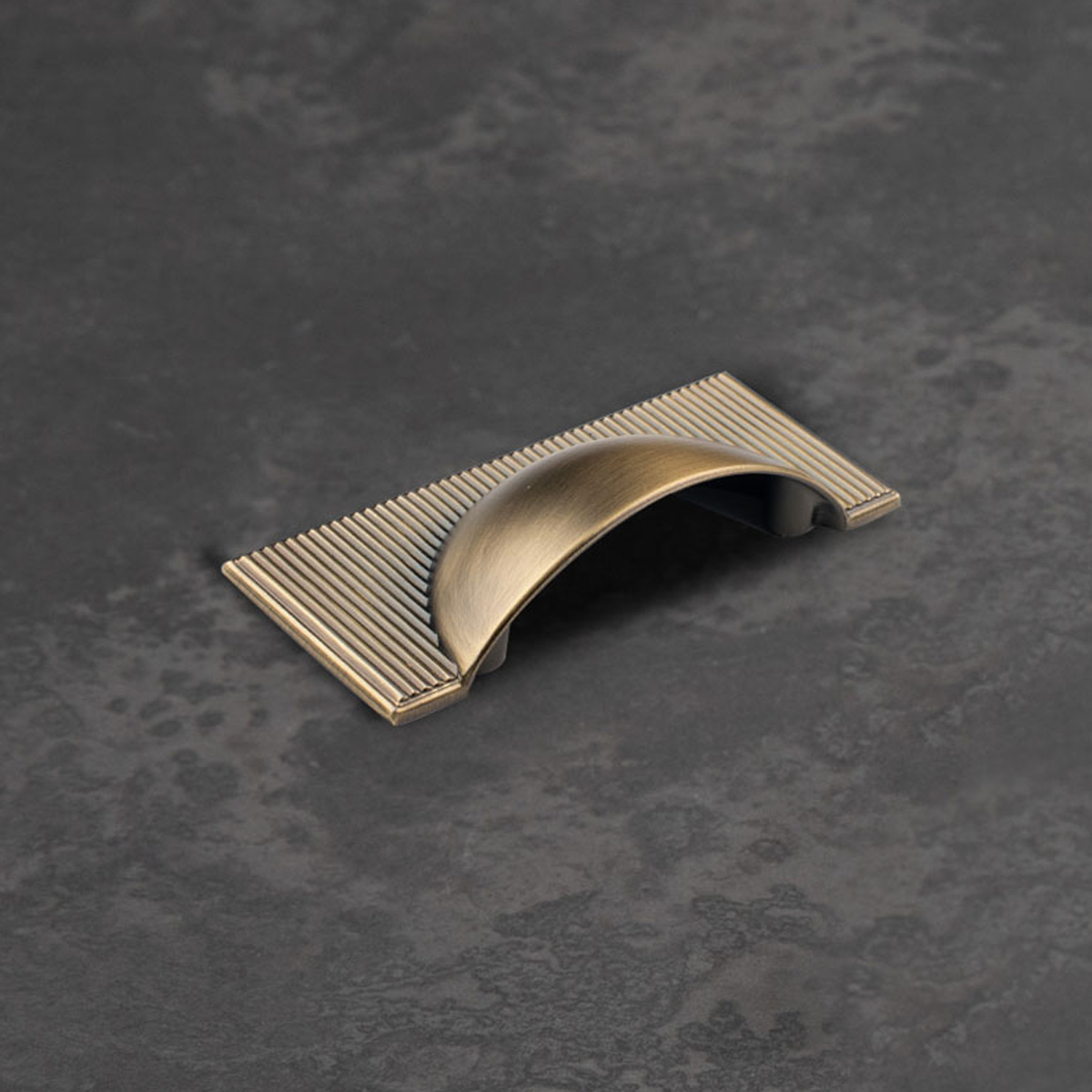 Momo Barrington Cup Pull - Dark Brass