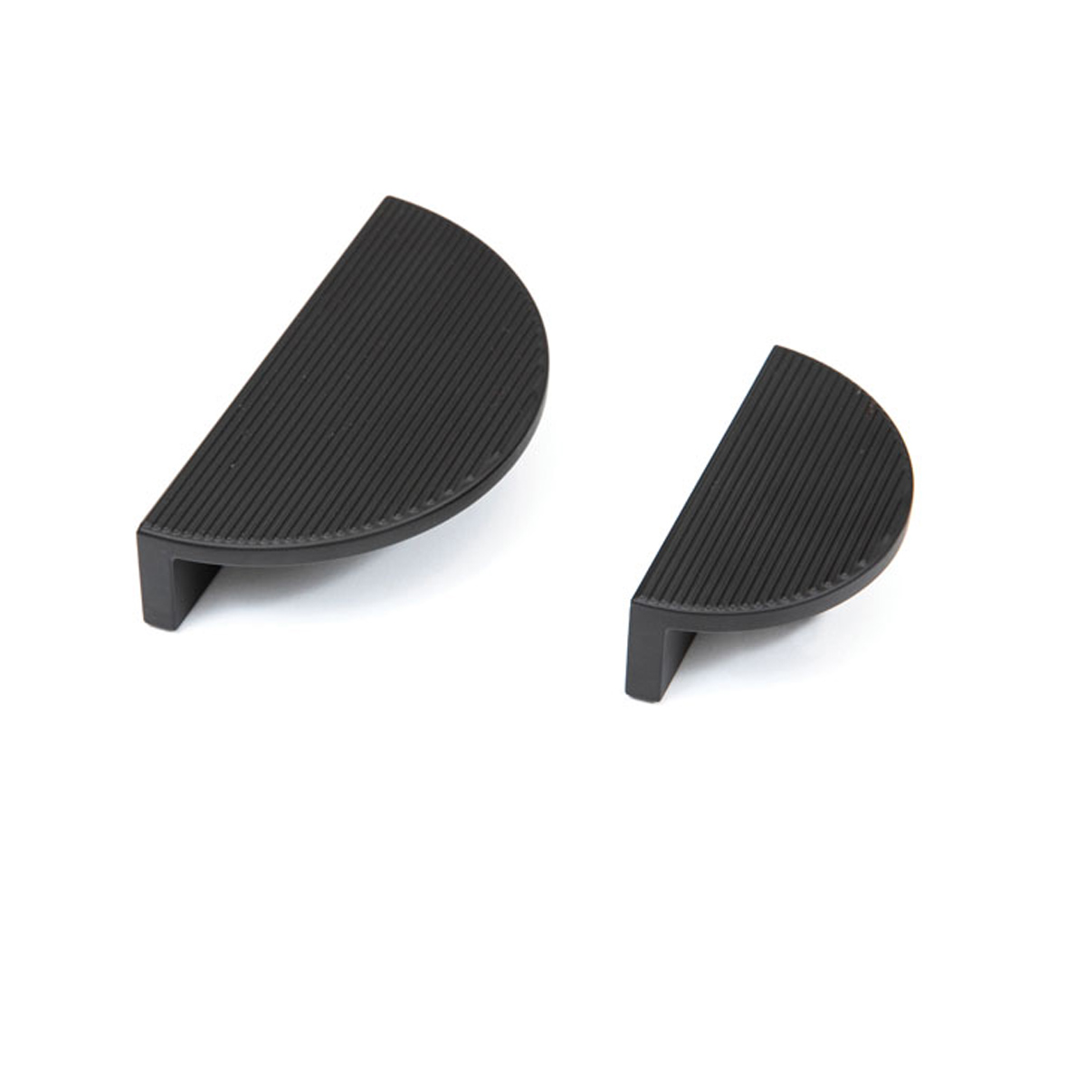 Momo Barrington Eclipse Ribbed Half Moon Pull Handle – Matt Black