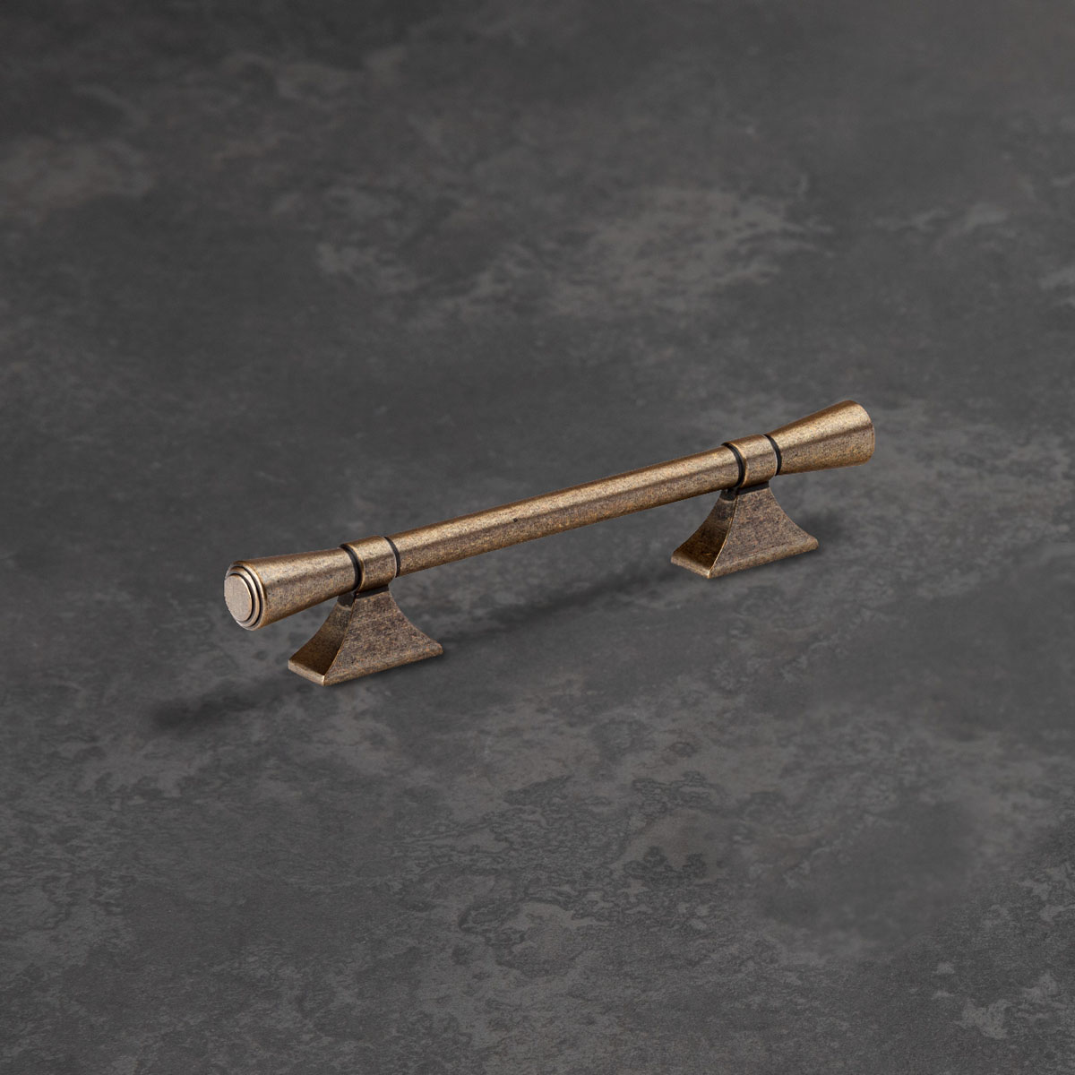 Momo Pembrey Cabinet Handle - Bronze