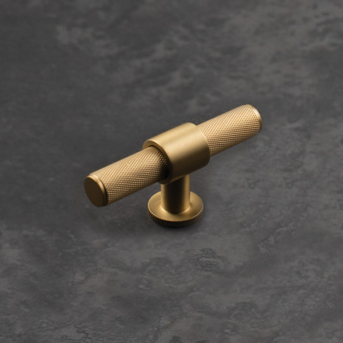 Momo Belgravia "T" Cabinet Knob – Knurled Satin Brass