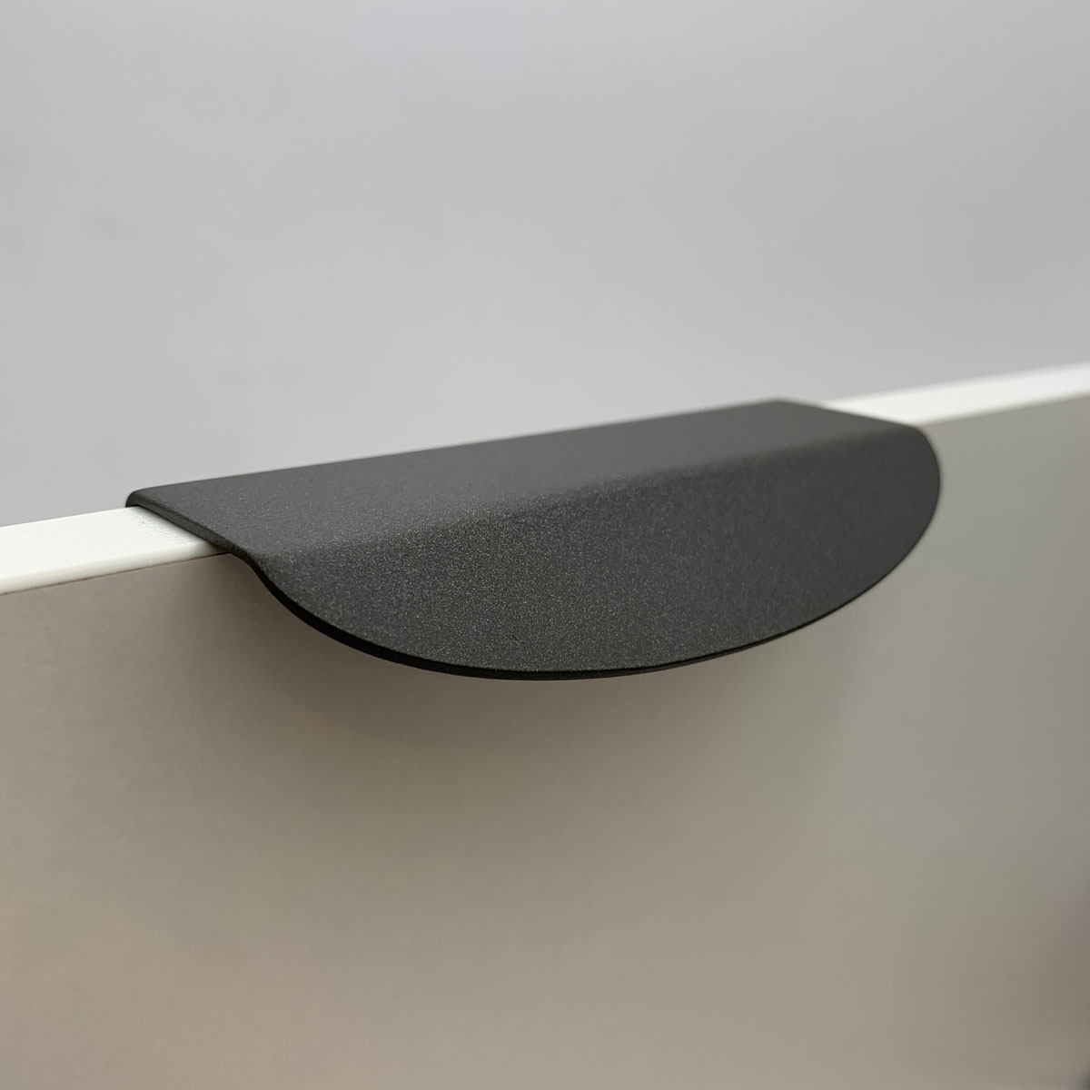 Kethy DL360 Lip Pull - Graphite