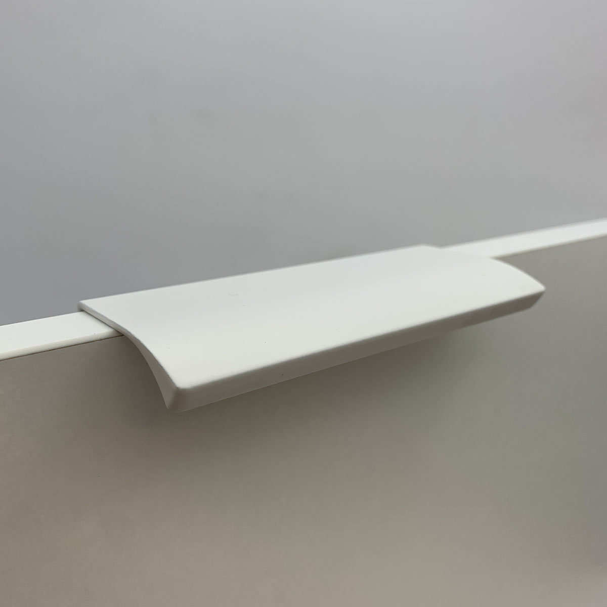 Kethy DL419 Cabinet Lip Pull White